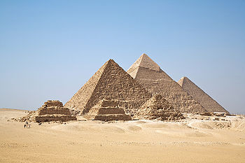 350px-All_Gizah_Pyramids.jpg